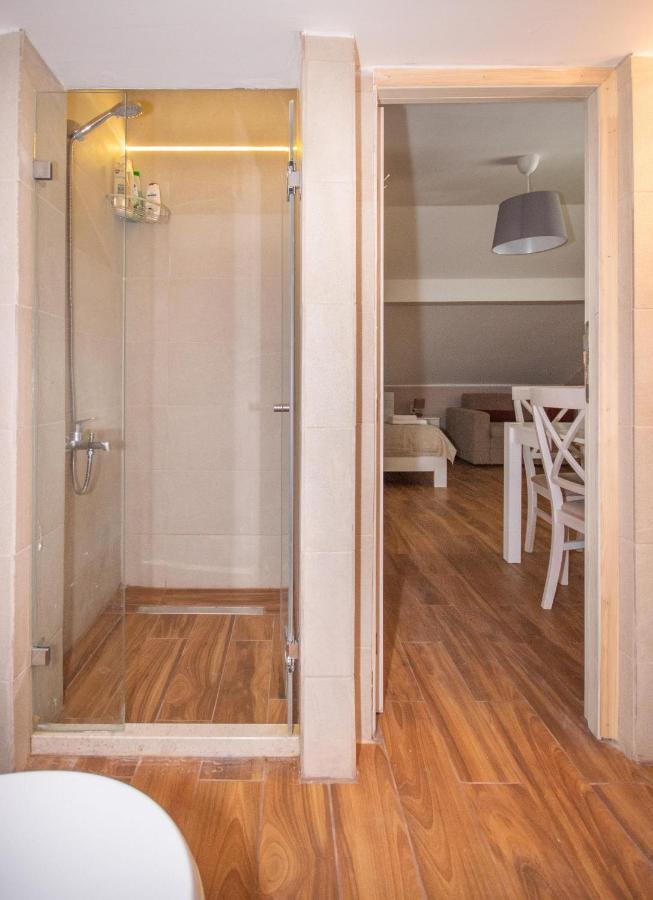 Ioannis Apartments Тиват Екстериор снимка